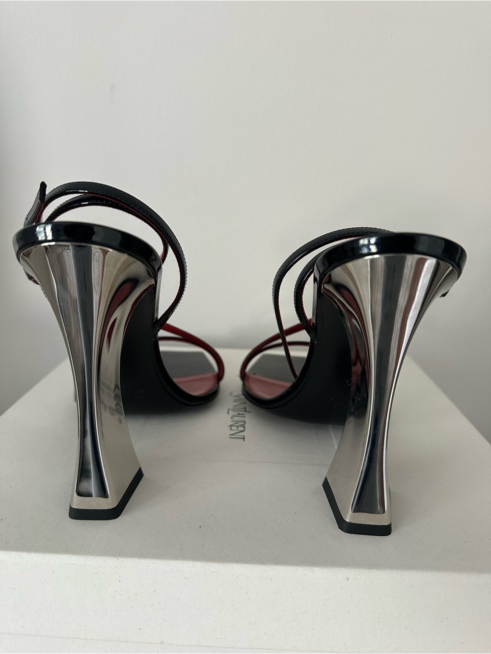 SAINT LAURENT Black Patent Zora Sandal Heel 39 - Picture 4 of 7